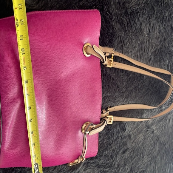 Michael Kors a Medium Tote Bag - Picture 10 of 11